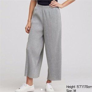 Uniqlo Colottes Black Pants Comfortable